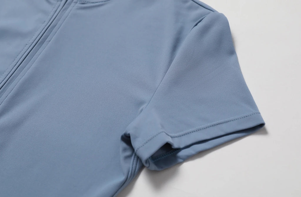 Combinaison fitness femme une pièce – Coupe sculptante, maintien élégant, col zippé